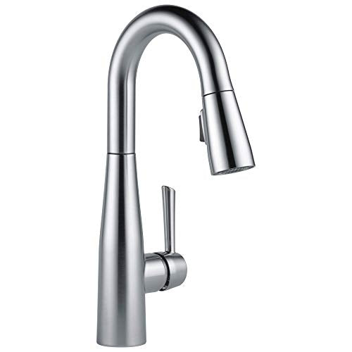 Chrome single handle pull-down kitchen faucet with curved spout and cylindrical handle.