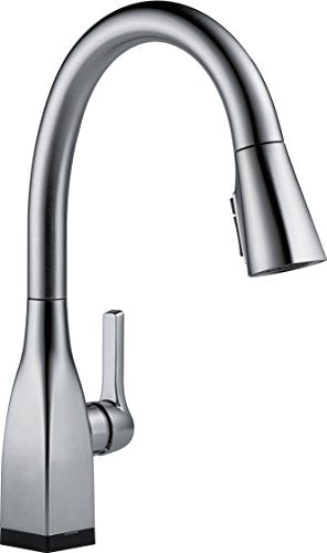 Delta Mateo Single Handle Pull-Down Kitchen Faucet with Touch2O & ShieldSpray Technologies