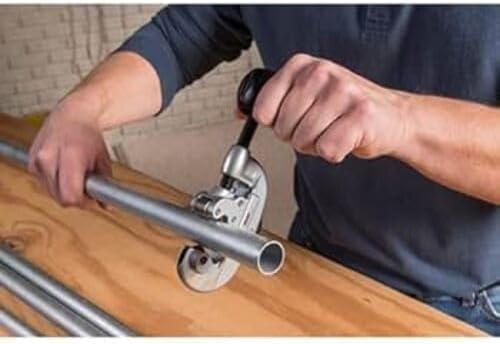 RIDGID 3/16 to 1-1/8 inch Screw Feed Tubing Cutter - 32920