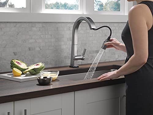 Delta Pivotal Single Handle Pull Down Kitchen Faucet with Touch2O Technology