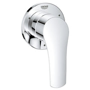 Chrome 3-way diverter trim with curved lever handle and circular backplate stamped with Grohe logo.