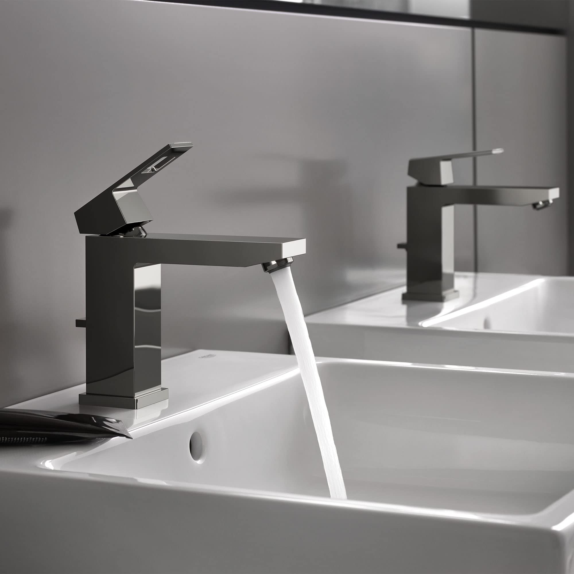 Grohe Eurocube 23670A00 Single Hole Single-Handle M-Size Bathroom Faucet 1.2 GPM in Grohe Hard Graphite