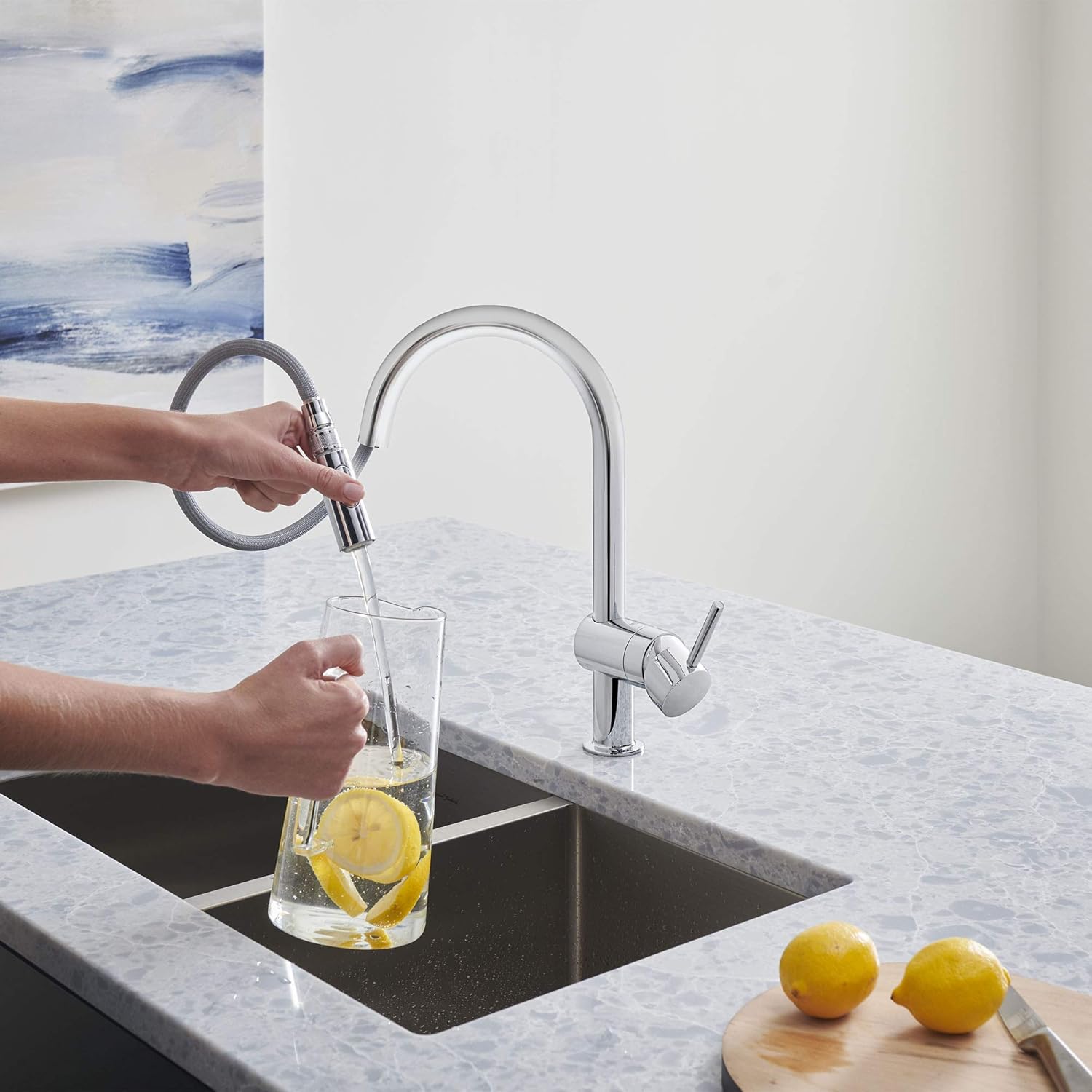 Grohe 31378003 Minta Single-Handle Pull-Down Kitchen Faucet Dual Spray 1.75 GPM In Starlight Chrome Finish