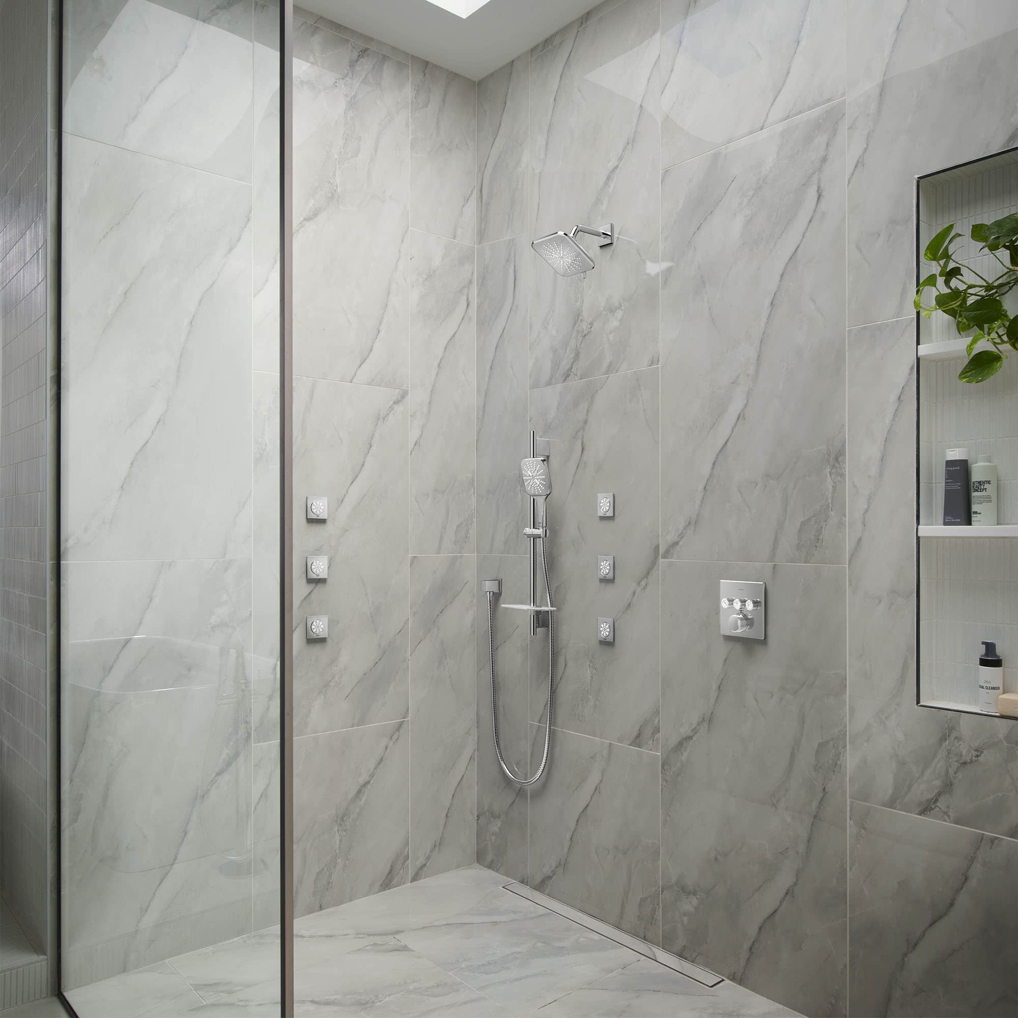 Grohe Rainshower 26797000 Shower Head, 6-1/2" - 3 Sprays, 1.75gpm in Grohe Chrome