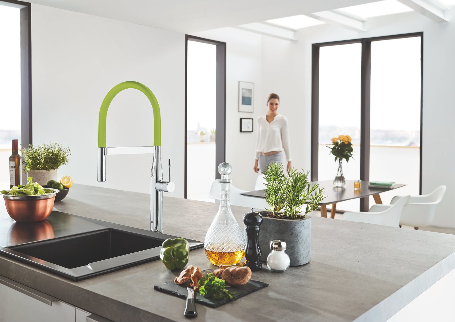 Grohe Essence 30321GE0 GrohFlexx Kitchen Hose Spout in Grohe Rsh Green