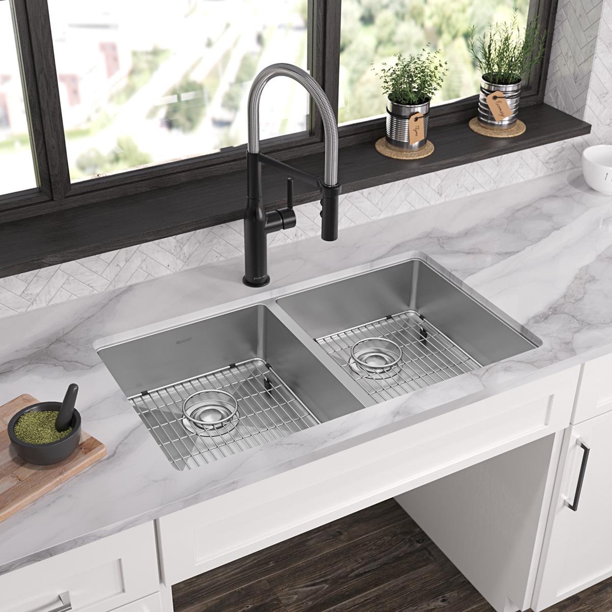Elkay Crosstown 18 Gauge Stainless Steel 33" x 22" x 6", Equal 0-Hole Double Bowl Dual Mount ADA Sink Kit