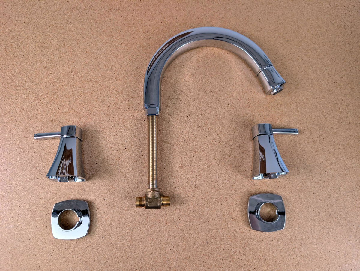 CLOSEOUT Grohe Grandera Widespread Deck Mount Roman Tub Faucet - Starlight Chrome