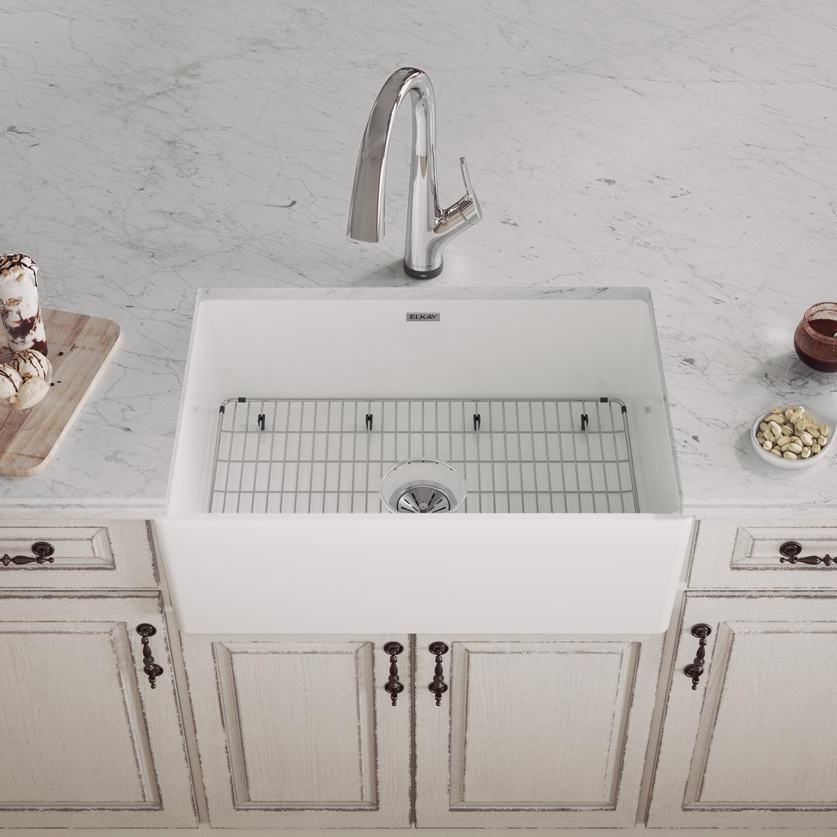 Elkay Fireclay 30" x 19-15/16" x 9-1/8", Single Bowl Farmhouse Sink Kit with Filtered Faucet, White