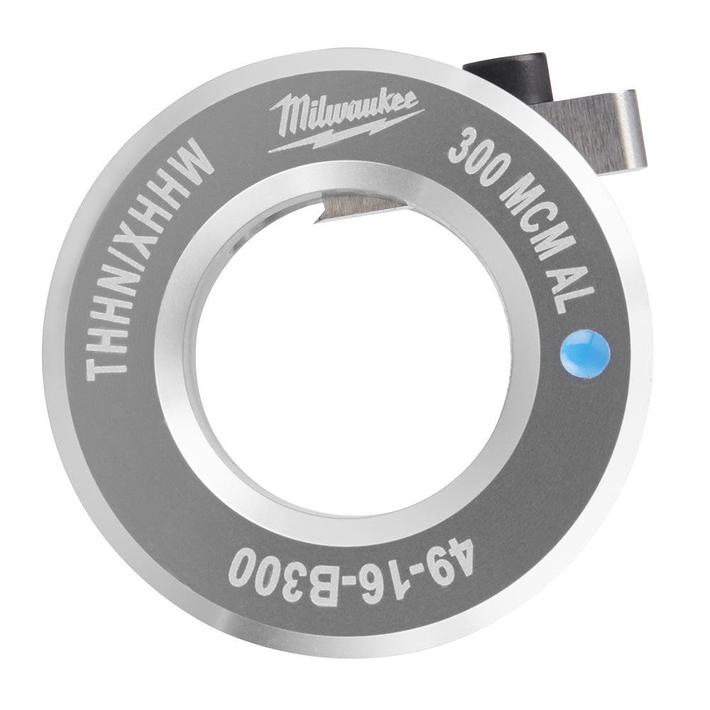 Milwaukee 300 MCM aluminum THHN/XHHW bushing with gray and white circular body and blue indicator dot.