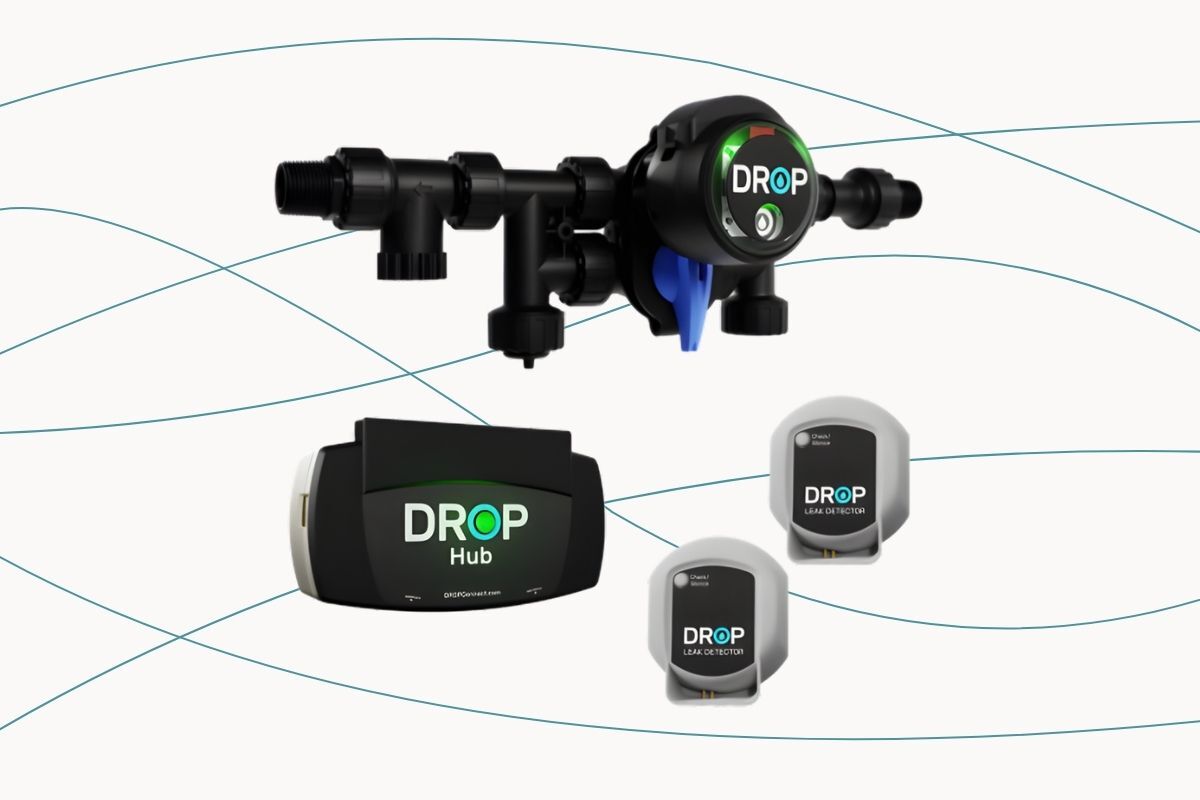 The valve, hub, and two leak detectors from the DROP Leak Detector System D‑HPS‑K1 on a plain background