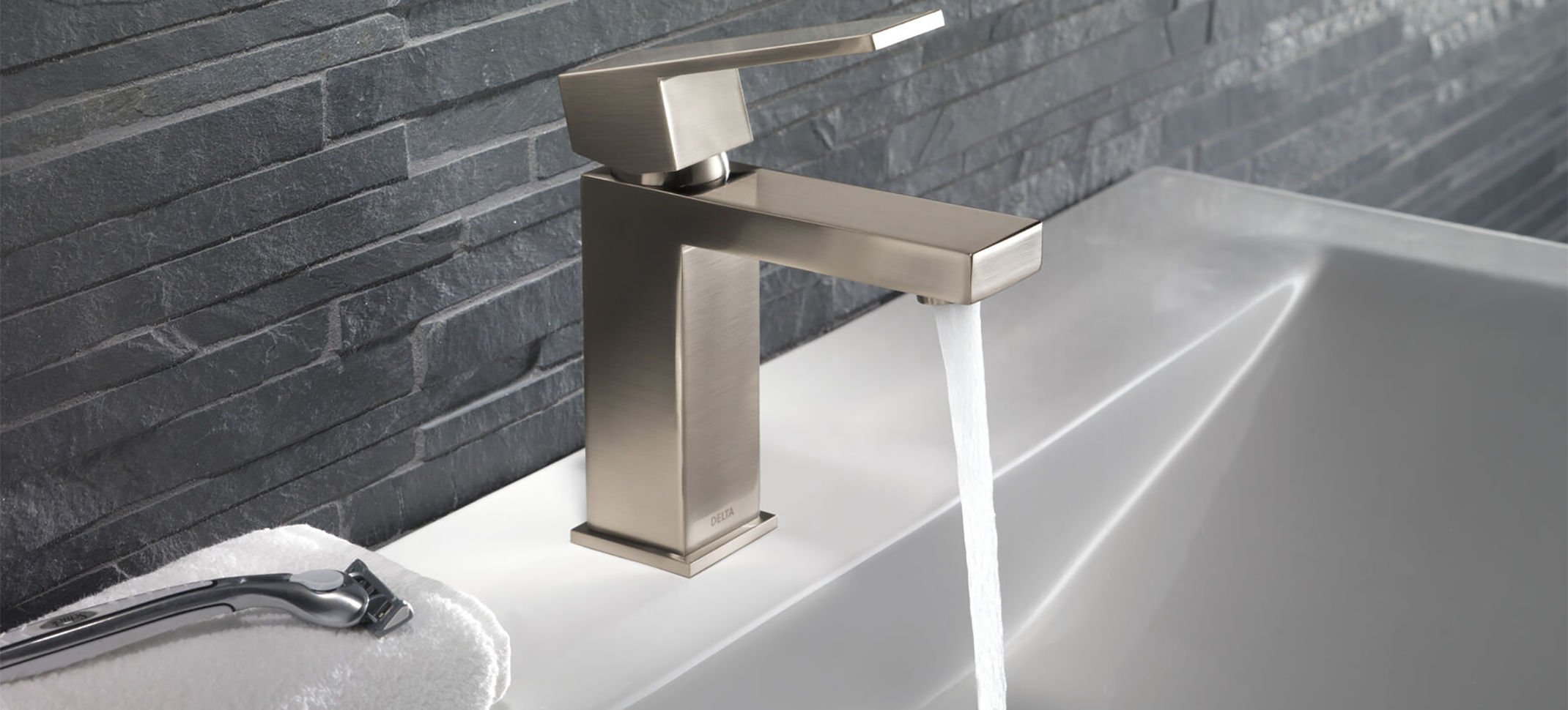 Delta Modern 567LF-HGM-PP Single Handle Project Pack Faucet